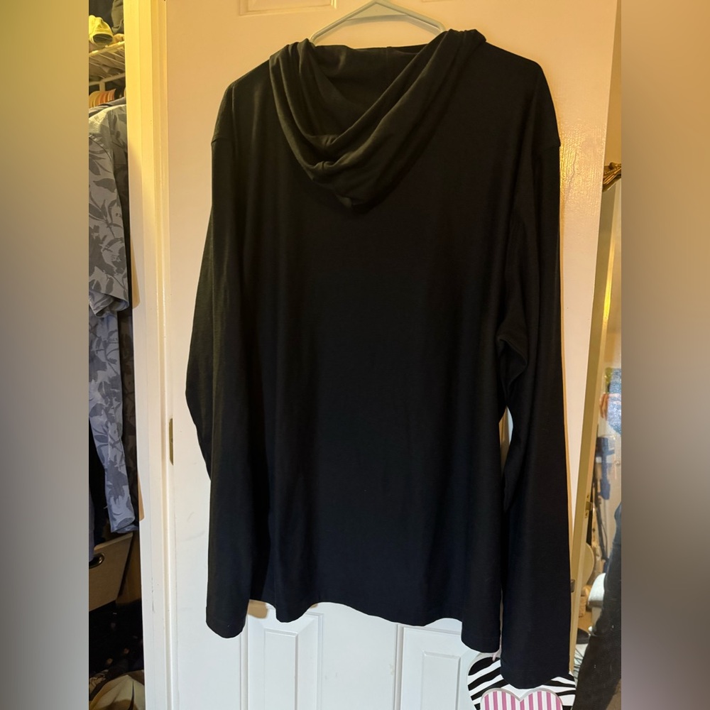 Vuori Men’s Long Sleeve Hooded Shirt See Measurements - Picture 3 of 5